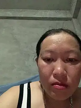 Snapshot of candy-beo chatting on May 20, 12:44 pm candy-beo online show from May 20, 12:44 pm