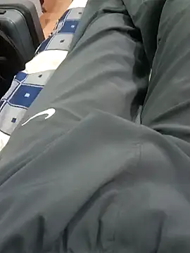 Snapshot of minkzz0 chatting on April 14, 2:01 pm minkzz0 online show from April 14, 2:01 pm