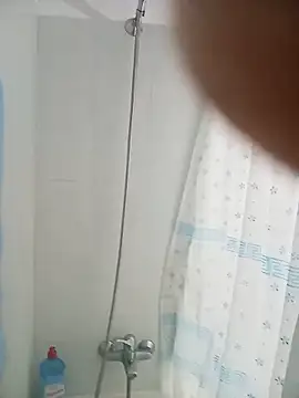 Snapshot of mecaloco chatting on June 19, 11:30 pm mecaloco online show from June 19, 11:30 pm