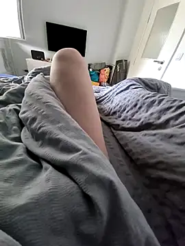 LadyLeni online show from April 27, 1:31 pm