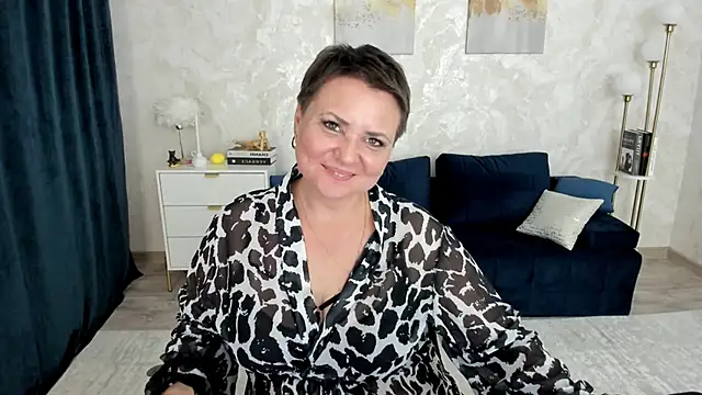 Snapshot of AnnaCorlane chatting on May 16, 10:36 am AnnaCorlane online show from May 16, 10:36 am