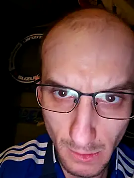 UpbeatXiphias online show from April 11, 4:22 pm