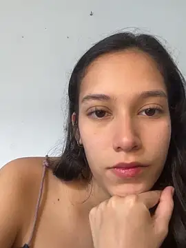 RAMONA and ROGER online show from April 8, 1:44 pm