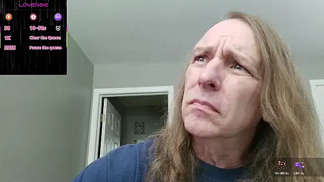Magnus Luv online show from May 28, 4:48 pm