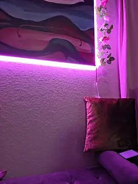 ItsAuroraBorealis online show from June 11, 11:47 pm