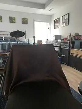 GeetarLuvver online show from May 28, 11:24 pm