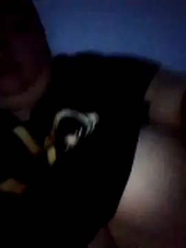 criscvwolff99 online show from April 8, 4:01 am