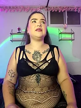   MeganMY online show from May 22, 6:31 am