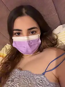 AnnieCartier online show from April 16, 12:50 pm