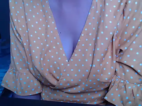 Kiarax1 online show from May 30, 5:48 am