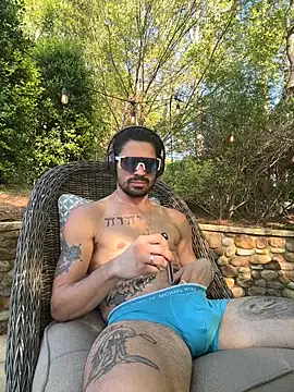 Snapshot of Jcboo14 chatting on April 10, 10:03 pm Jcboo14 online show from April 10, 10:03 pm