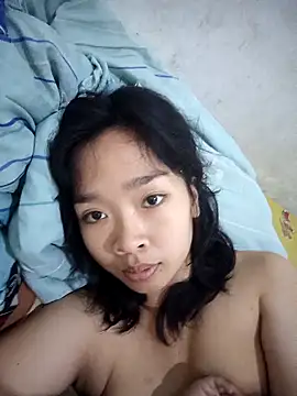 Snapshot of Jffkjh chatting on April 10, 7:13 am Jffkjh online show from April 10, 7:13 am