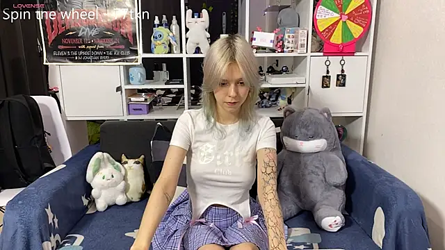 LunaBless online show from July 5, 3:19 pm