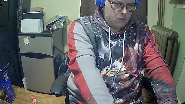 andrewjohn37 online show from April 19, 11:53 am