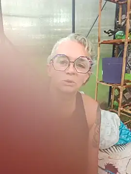 Blondejenn online show from July 7, 11:47 am
