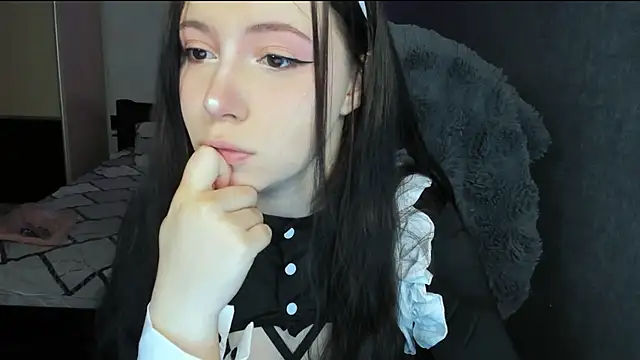 Snapshot of VulgarNekko chatting on June 27, 5:01 am VulgarNekko online show from June 27, 5:01 am