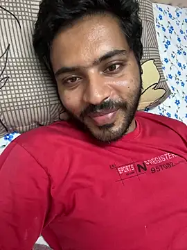 Snapshot of Sweetloverr28 chatting on May 30, 6:43 am Sweetloverr28 online show from May 30, 6:43 am