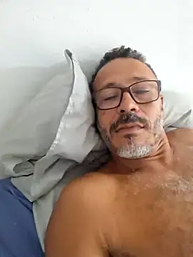 Snapshot of paizao1977brazil chatting on April 6, 3:35 pm paizao1977brazil online show from April 6, 3:35 pm