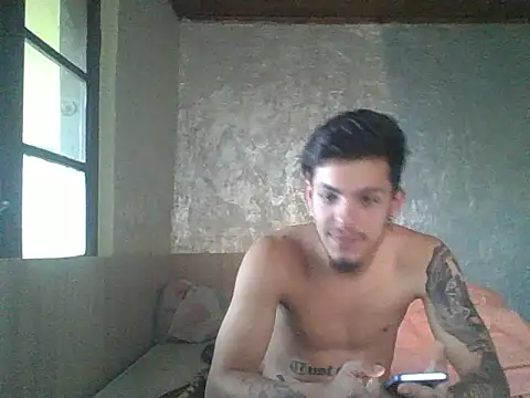 robertmrn112 online show from May 29, 5:22 pm