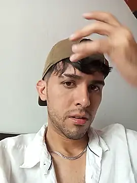 Snapshot of RodrigoColby2 chatting on May 15, 5:42 pm RodrigoColby2 online show from May 15, 5:42 pm