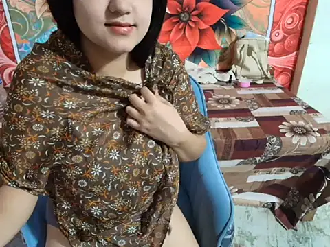 Snapshot of miss_-queen chatting on May 12, 4:42 am miss -queen online show from May 12, 4:42 am