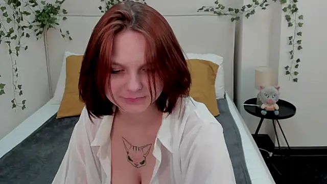 Charlotte Stee online show from May 11, 2:06 am