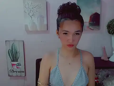 Mystic haraxx online show from June 13, 8:51 pm