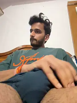 Snapshot of aadibuttplug chatting on May 13, 6:16 pm aadibuttplug online show from May 13, 6:16 pm