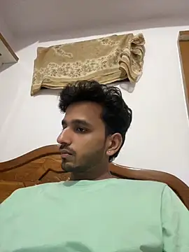 Snapshot of aadibuttplug chatting on May 14, 6:37 pm aadibuttplug online show from May 14, 6:37 pm