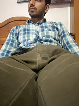 Snapshot of aadibuttplug chatting on May 26, 11:28 am aadibuttplug online show from May 26, 11:28 am