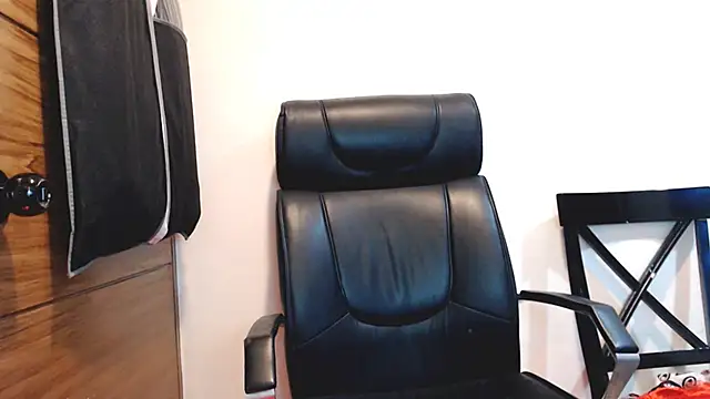 Snapshot of cunty_slut69 chatting on April 14, 4:35 pm cunty slut69 online show from April 14, 4:35 pm