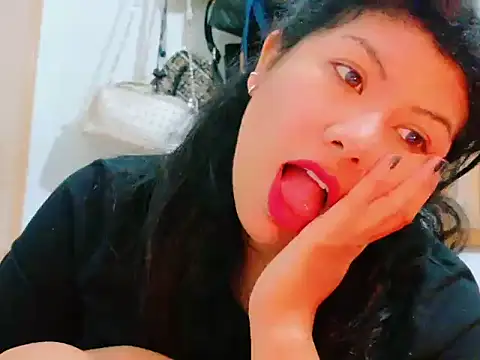 MojaditPussy online show from May 8, 12:32 pm