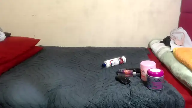 Snapshot of SexyBooty_xx chatting on May 26, 4:36 pm SexyBooty xx online show from May 26, 4:36 pm