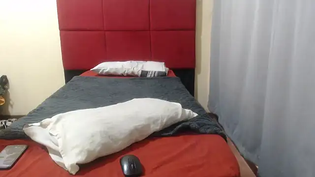 Snapshot of SexyBooty_xx chatting on June 19, 8:18 am SexyBooty xx online show from June 19, 8:18 am