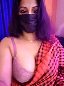 Snapshot of Hot_Alicee chatting on June 24, 6:18 pm Hot Alicee online show from June 24, 6:18 pm