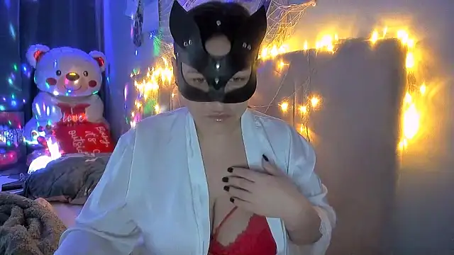 Snapshot of HubaBoobs chatting on April 7, 12:00 am HubaBoobs online show from April 7, 12:00 am