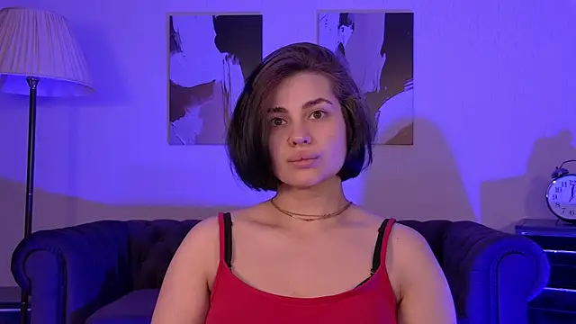 AdrianaToress online show from May 4, 6:15 pm