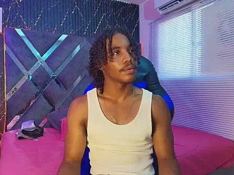 Snapshot of axel_silva4 chatting on June 27, 7:30 pm axel silva4 online show from June 27, 7:30 pm
