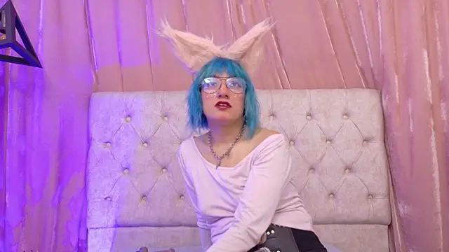 Snapshot of Zafiro_Kitsune chatting on June 18, 3:51 am Zafiro Kitsune online show from June 18, 3:51 am