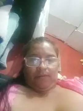 Snapshot of Pato-Andrea26 chatting on May 14, 3:30 pm Pato-Andrea26 online show from May 14, 3:30 pm