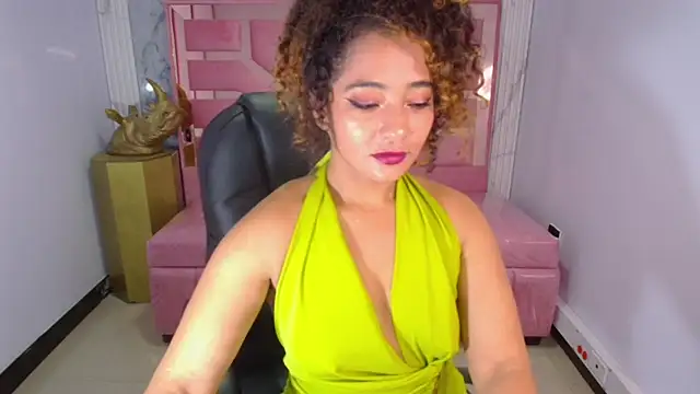 Brittany ch online show from April 11, 8:13 pm