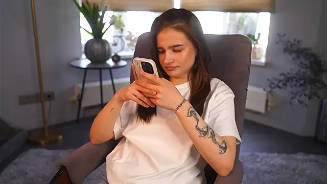 LourieLinsey online show from April 8, 12:27 pm