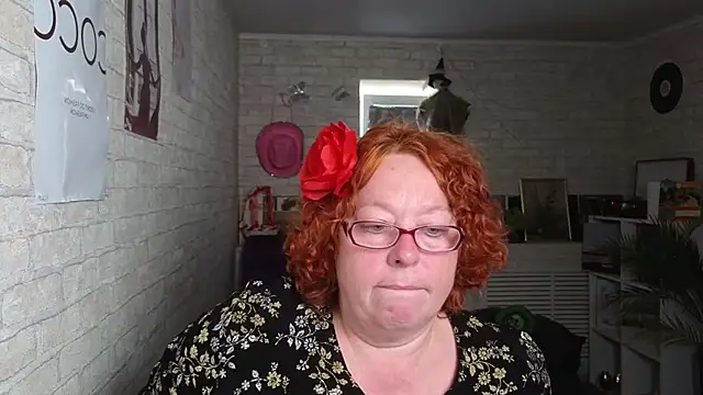 Snapshot of Fara_Flutte chatting on June 3, 5:32 am Fara Flutte online show from June 3, 5:32 am