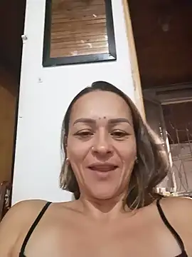 Snapshot of lia_damasco chatting on June 24, 4:55 am lia damasco online show from June 24, 4:55 am