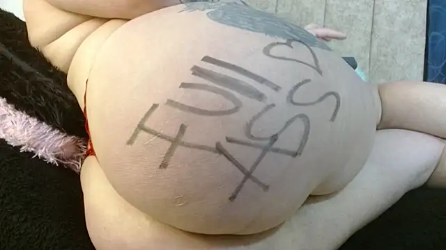 Melanie Slut nasty online show from May 5, 8:50 pm