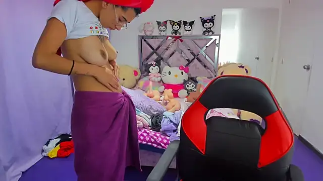 valery taylor 1 online show from July 8, 1:10 am