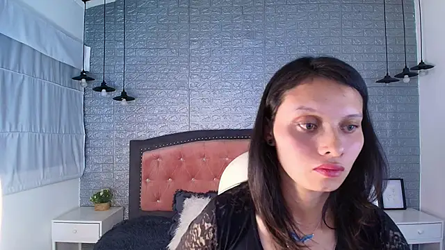 ahmy  online show from April 7, 3:18 am