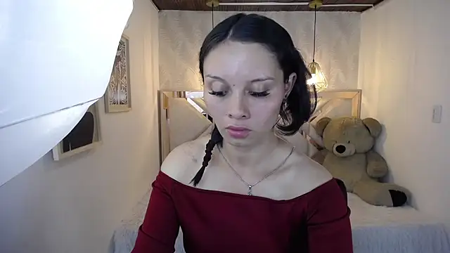 Snapshot of ahmy_ chatting on May 12, 8:28 pm ahmy online show from May 12, 8:28 pm