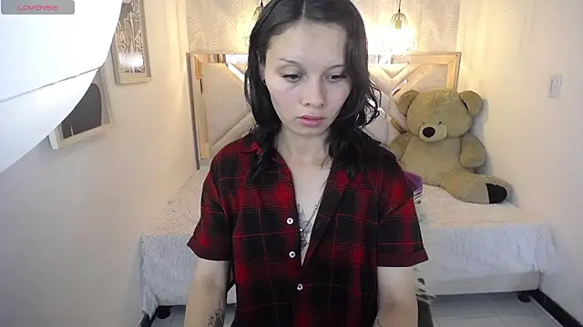 Snapshot of ahmy_ chatting on May 14, 7:42 pm ahmy online show from May 14, 7:42 pm