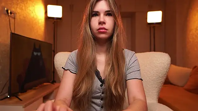 Justana online show from May 28, 7:33 pm
